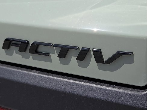 New 2026 Chevrolet Equinox ACTIV w/ Convenience Package III image 9
