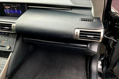 Used 2016 Lexus IS 300 AWD w/ Premium Package image 16