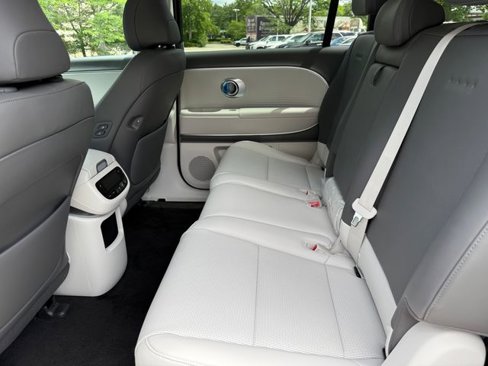 New 2026 Hyundai Ioniq 9 SEL image 21