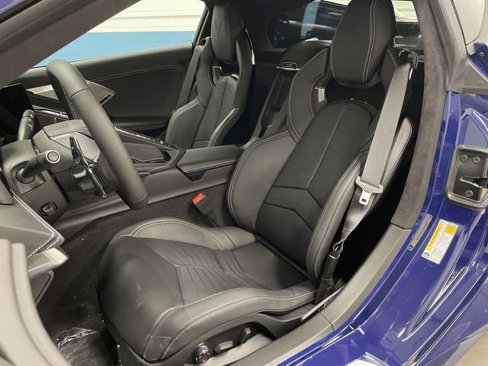 New 2025 Chevrolet Corvette Stingray Premium Cpe w/ Z51 Performance Package image 4