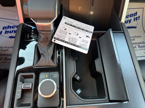 New 2025 Toyota Sequoia Platinum image 17