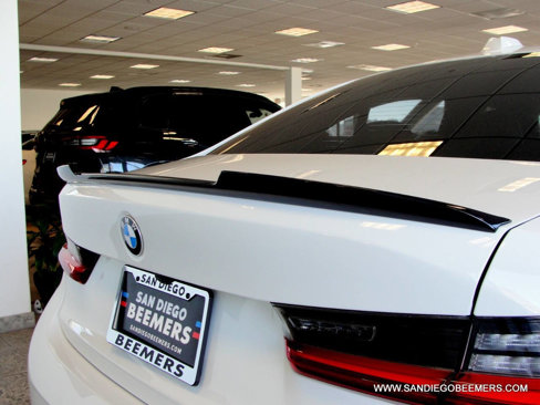 Used 2023 BMW 330i Sedan w/ M Sport Package image 11