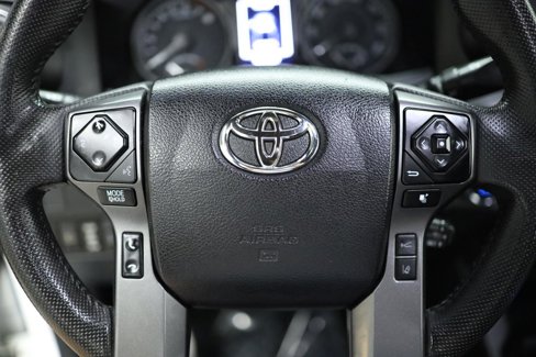Used 2022 Toyota Tacoma TRD Off-Road image 36