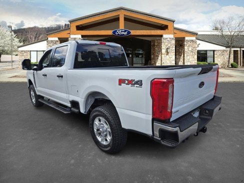 New 2025 Ford F250 XLT w/ FX4 Off-Road Package image 7