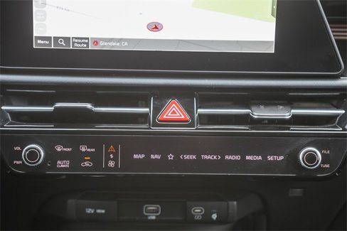 Used 2025 Kia Niro EX image 14
