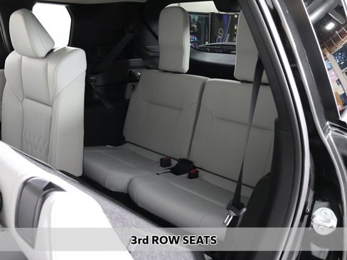 New 2025 Mitsubishi Outlander AWD image 13