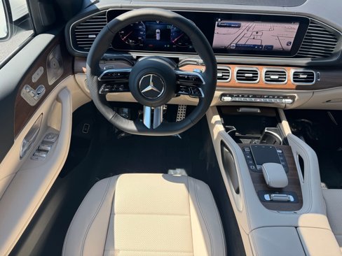 New 2026 Mercedes-Benz GLS 450 4MATIC image 7