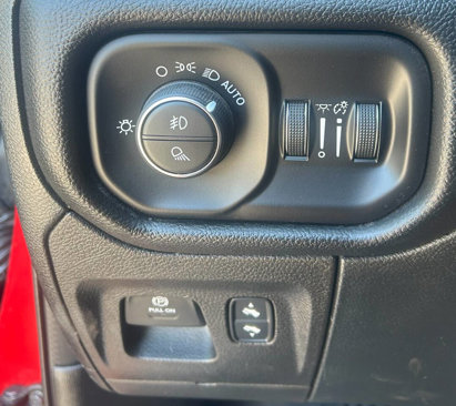 Used 2022 RAM 1500 Laramie w/ Sport Appearance Package image 25