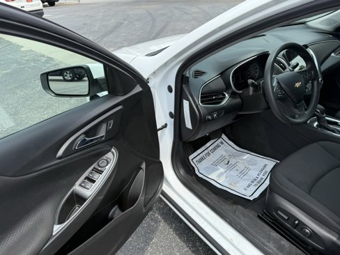 Used 2023 Chevrolet Malibu LT image 16