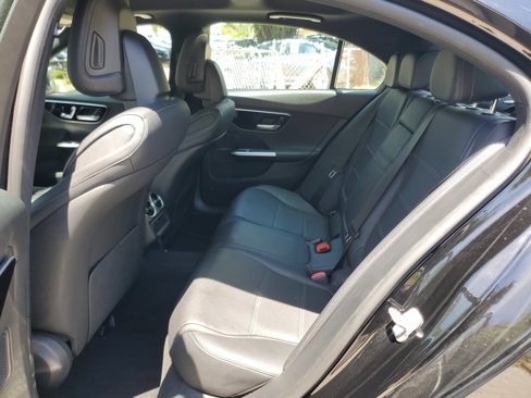 Used 2024 Mercedes-Benz C 300 Sedan image 10