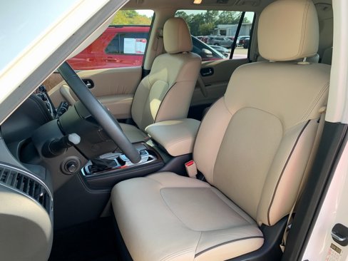 Used 2024 Nissan Armada SL w/ Captain's Chairs Package image 23