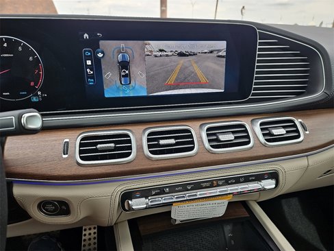 New 2026 Mercedes-Benz GLS 580 4MATIC image 23