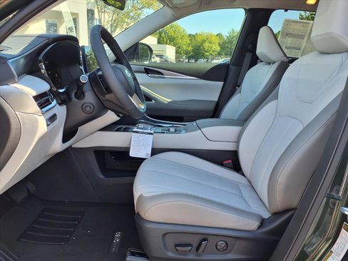 New 2026 INFINITI QX60 Luxe image 3