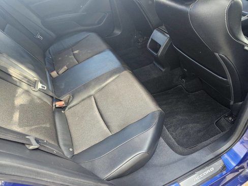 Used 2018 Honda Accord Sport image 12