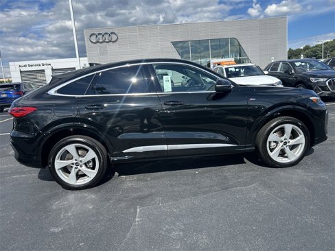 New 2025 Audi Q5 Premium Plus image 9