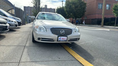 Used 2011 Buick Lucerne CXL w/ Driver Confidence Package image 8