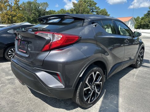 Used 2018 Toyota C-HR image 6