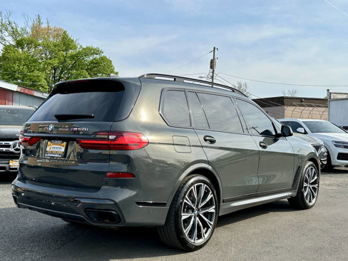 Used 2021 BMW X7 M50i image 8