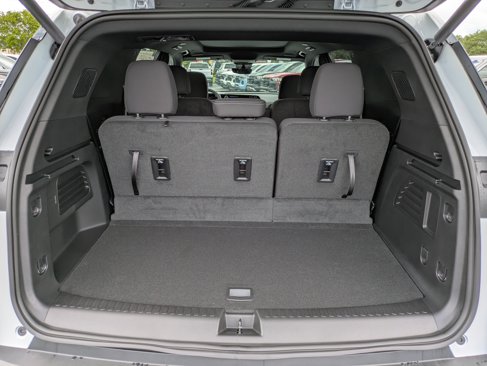 New 2026 Chevrolet Traverse LT w/ Sun and Wheel Package image 5