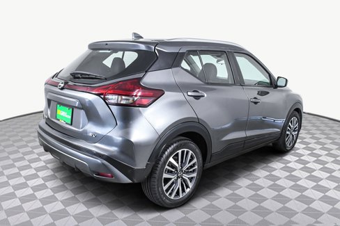 Used 2022 Nissan Kicks SV image 8