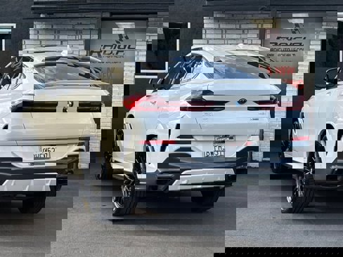 Used 2021 BMW X6 xDrive40i w/ M Sport Package image 14