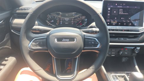 Used 2024 Jeep Compass Latitude w/ Convenience Group image 11