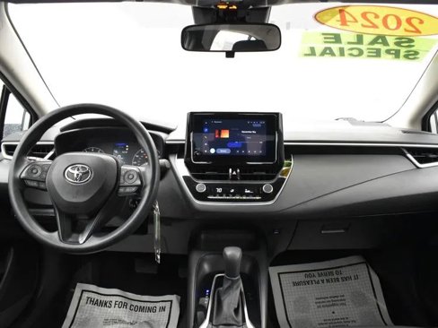 Used 2024 Toyota Corolla LE image 18