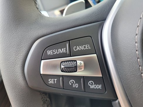 Used 2026 BMW X5 xDrive50e w/ Executive Package image 29