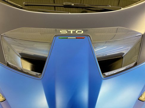 Used 2024 Lamborghini Huracan STO image 35