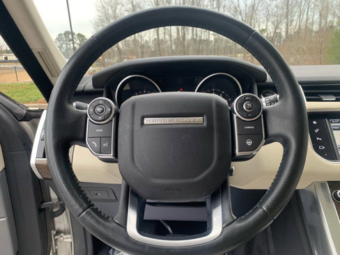 Used 2016 Land Rover Range Rover Sport HSE image 29