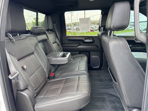 Used 2024 Chevrolet Silverado 2500 High Country w/ High Country Premium Package image 18