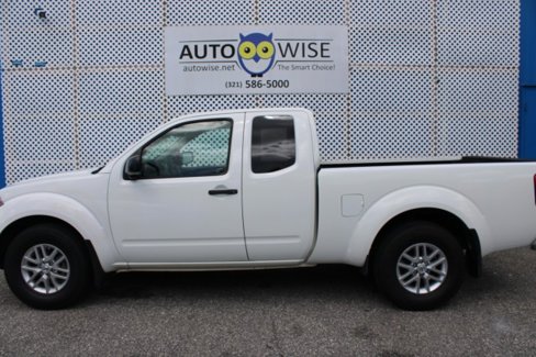 Used 2018 Nissan Frontier SV image 4