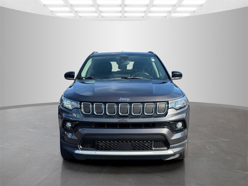 Certified 2022 Jeep Compass Limited image 2