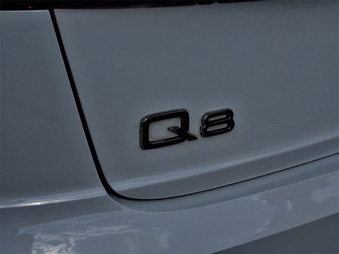 Certified 2023 Audi Q8 Premium Plus w/ Premium Plus Package image 31