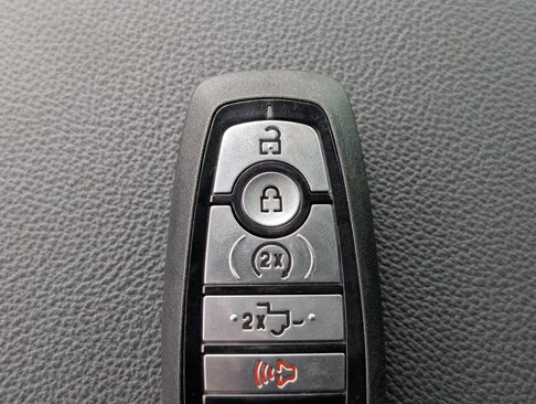 Used 2023 Ford F250 Lariat w/ Sport Appearance Package image 31