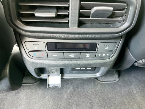 Used 2024 Honda Pilot Elite image 26