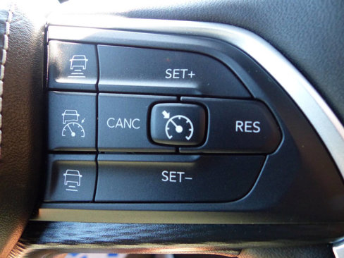Used 2024 Jeep Grand Cherokee L Altitude image 22