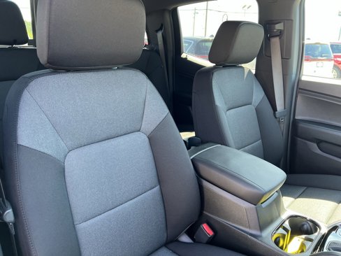New 2026 Chevrolet Colorado W/T w/ WT Convenience Package II image 9