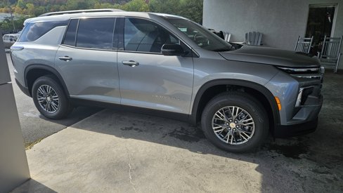 New 2026 Chevrolet Traverse LT w/ LPO, Floor Liner Package image 6