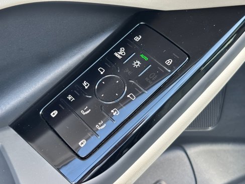 Used 2025 Audi Q6 e-tron Premium Plus w/ Premium Plus image 39