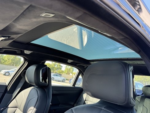 New 2026 BMW i7 xDrive60 w/ Executive Package image 16