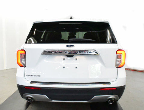 Used 2024 Ford Explorer Limited image 6
