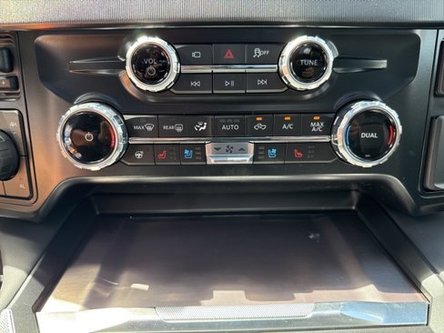 New 2026 Ford F250 Platinum image 18