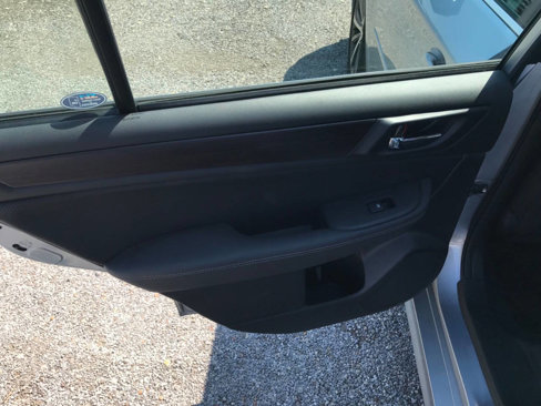 Used 2017 Subaru Legacy 2.5i Limited image 18