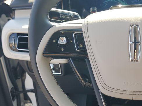 New 2025 Lincoln Aviator Reserve w/ Equipment Group 201A image 17