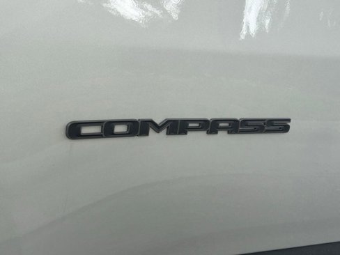 New 2025 Jeep Compass Limited w/ Sun and Sound Group image 24