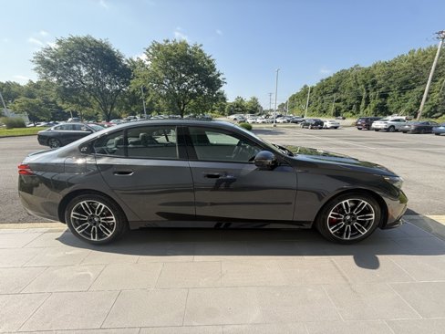 New 2026 BMW 530i xDrive w/ M Sport Package image 6