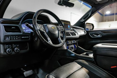 Used 2022 Chevrolet Suburban Premier image 3