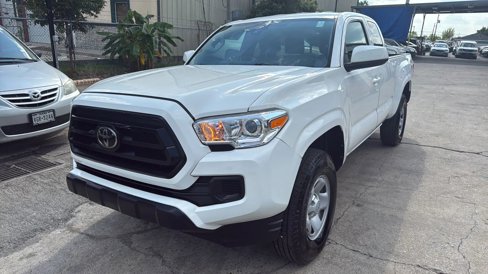 Used 2021 Toyota Tacoma SR image 3