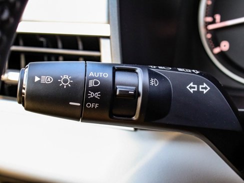 New 2025 Mitsubishi Outlander SE image 26